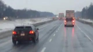 NAMRAZA   KANADA   Hromadná dopravní nehoda