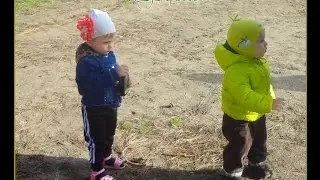 ВЕСНА В КРАСНОДАРЕ. Птички поют, малыши на поляне