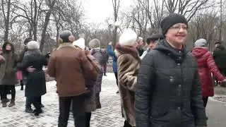 Я же  его любила .💕💞💖.В живом исполнении Людмилы Евгеньевны. В Гомельском парке. 29.01.2023.