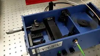 Mesure de la durée d'un pulse laser au moyen d'un autocorrelateur
