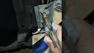 Как разобрать запорное устройство в кондиционере.