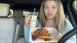 I Spent $205 at Erewhon on a breakfast sandwich, smoothie, and tote bag