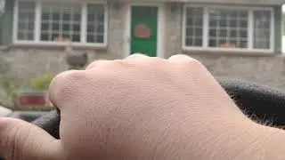 How to Reverse And Manoeuvre in a Driveway