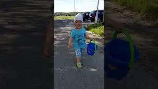 Маленькая помошница 
