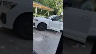 elle a cassé la voiture 😔