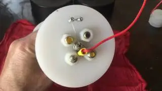 A Look Inside the Multi-Gas Processor Using Halogen Bulbs as the Photon Source