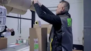 Як пакується на улюблена продукція. Закулісся роботи складу в Україні