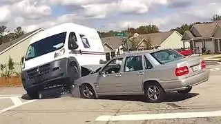 55 Idiots In Cars Caught On Camera !