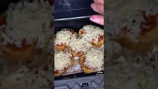 HOW TO MAKE - EASY AIR FRYER RECIPE FOR KIDS — PIZZA #shorts | Daily Foodie Shorts