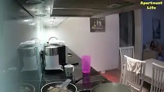 RealLifeCam - Becky Cooking