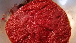 Икра кабачковая с майонезом.