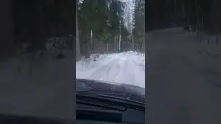 Нива едет.....
