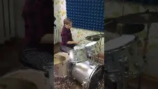 «Не Школа Барабанов» Тверь, моя ученица Алиса Демидова 9 лет, Агата Кристи - Я Буду Там