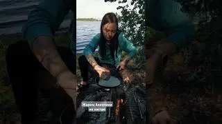 Жарим блинчики на костре в походе