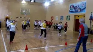 Эстафета "переноска воды"