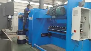 Strong double linkage bending machine
