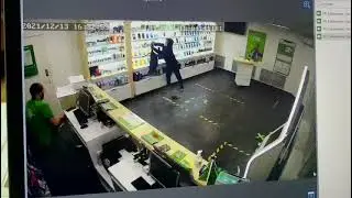Грабеж в салоне связи Челябинск