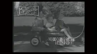 KIDS IN WAGON 1940s
