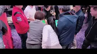 各個道具抓現金鍋碗瓢盆都上陣啦!!!大家猜猜看哪一個抓比較多錢?