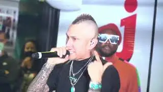 Black Eyed Peas - Girl Like Me (Live NRJ Radio)