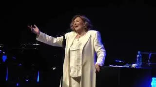 Tereza Kesovija - Ostavi me tu (Ljubljana)