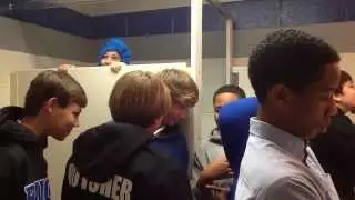 Harlem Shake v. boyd: small bathroom