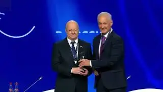 Андрей Белоусов вручил награду ГК «Полипласт»   лучшему экспортеру 2023 года