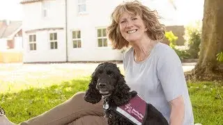 Meet Geraldine Winhall and Hearing Dog Bella