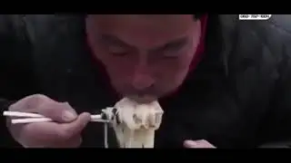 아휴 한입에 그게 다들어 가네유 순식간에 한그릇 뚝딱해 치우고 벌써 두그릇째쥬~?