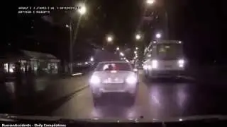 Видео аварии снятые на регистратор 2015.