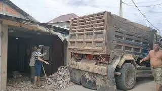 កំពុងសាបឡប់ឡែ ហើយចាប់ផ្តើមចាប់ការ៉ូ និងចាក់ខ្សាច់បន្ថែម