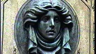 Madame Leota's Tombstone Opens Eyes!!! Haunted Mansion Queue