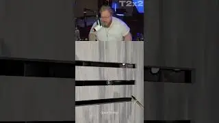 T2x2 ИСПУГАЛСЯ 