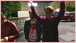 4 Guys Buy Some Hot Sauce...