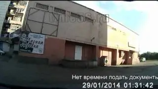 В Оренбурге каратист влетел ногой в лобовик автомобилю time56 ru