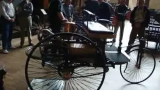 Mobil pertama didunia masih bisa dikendarai sampai sekarang