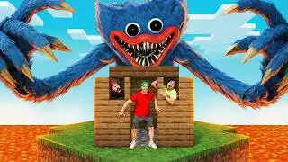 I Survived Huggy Wuggy in Minecraft...