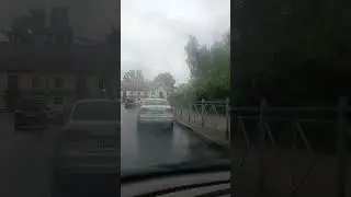 Нет стрелки для поворота направо.