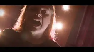 Manxome Foe - 'Torn Apart' (OFFICIAL MUSIC VIDEO)