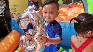 INFLATABLE BEE SWIMMING POOL | KENZIE'S 3RD BIRTHDAY