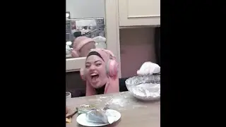 A FOOTJOB?????