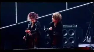 Ruki poking Aoi