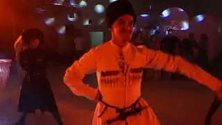 Чеченский мужской танец