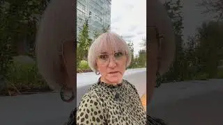 #shorts #телефон Как телефон портит наш силуэт и добавляет нам возраста. Мы служим ему...