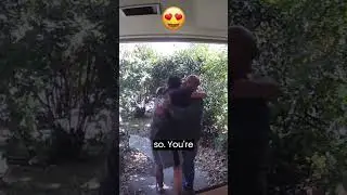 Man Gets a Hug for Returning Lost Wallet_