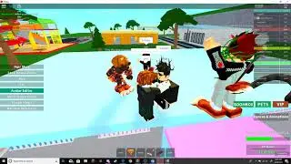 ROBLOX GRAB KNIFE TROLLING