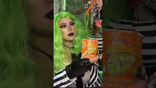 Beetle Juice does Mukbang🪲🐛👀 