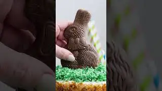 Easy Easter Bunny Cake Topper 🐰 (cute last-minute dessert idea for #Easter) #shorts