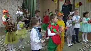 Нині осінь нас чарує