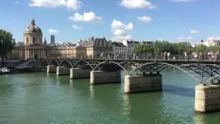 PARIS - About city